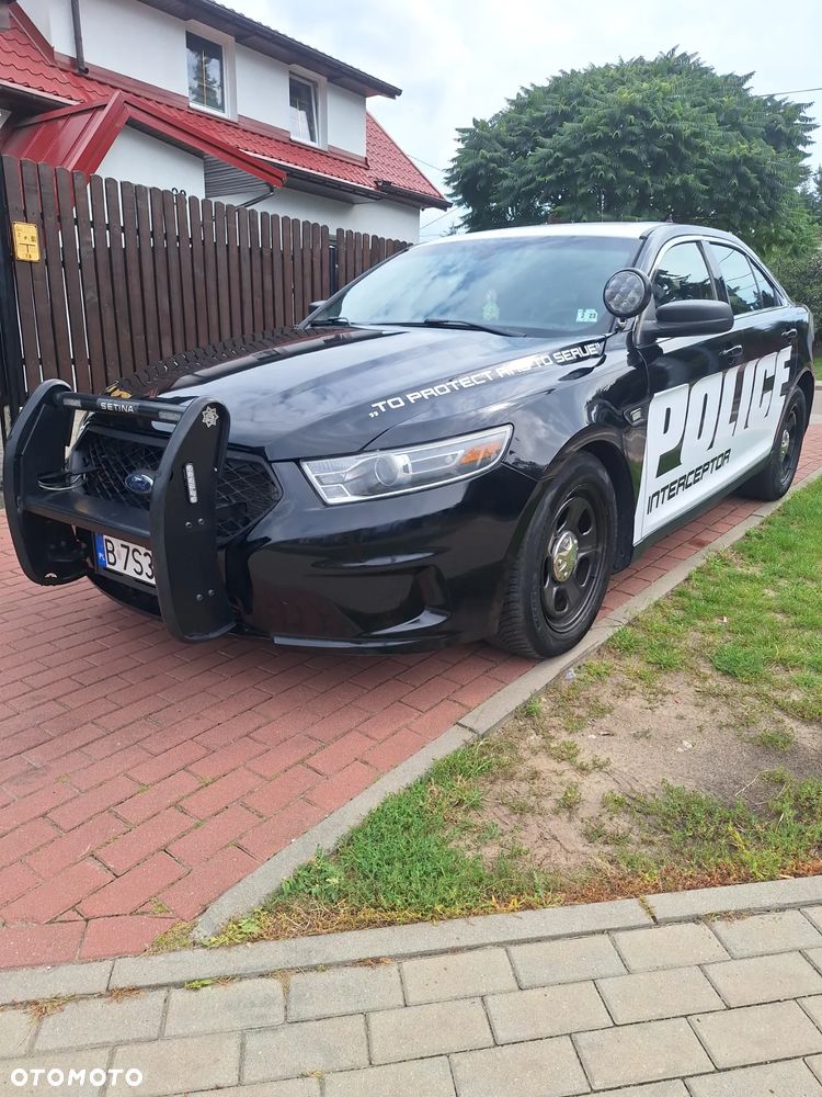 Ford Taurus - 3
