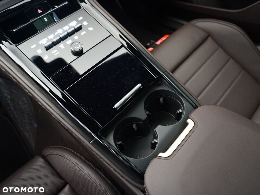 Porsche Panamera 4 - 28