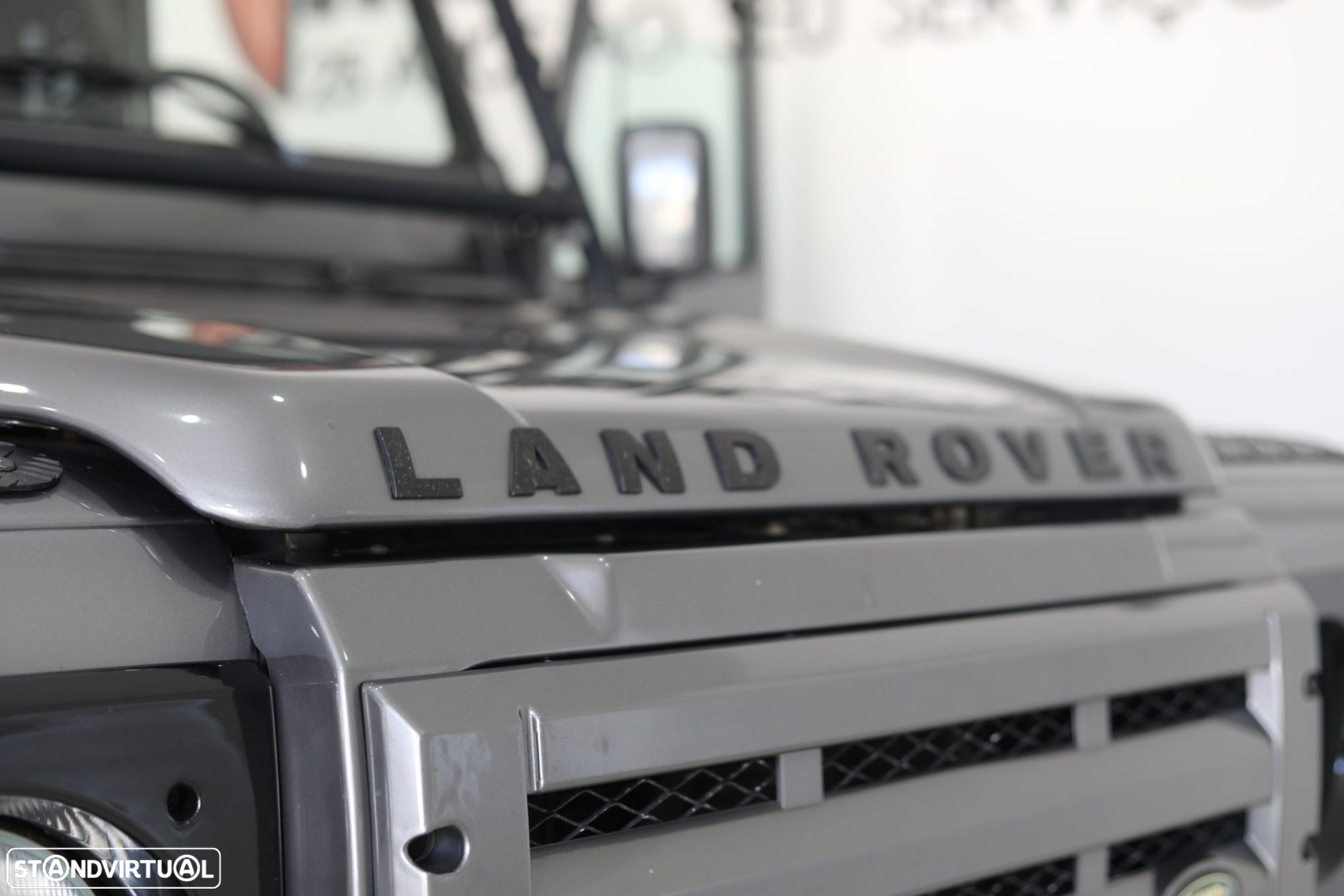 Land Rover Defender 90 2.5 TD5 Metal Top - 24