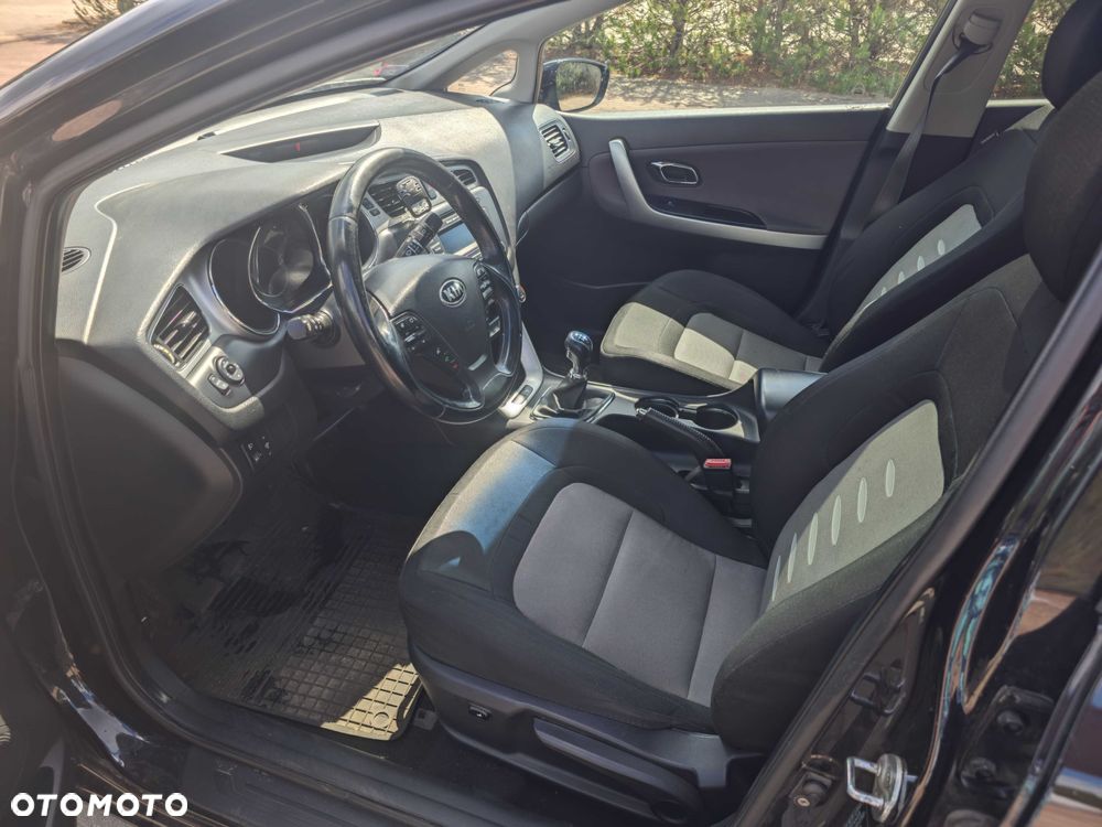 Kia Ceed - 6