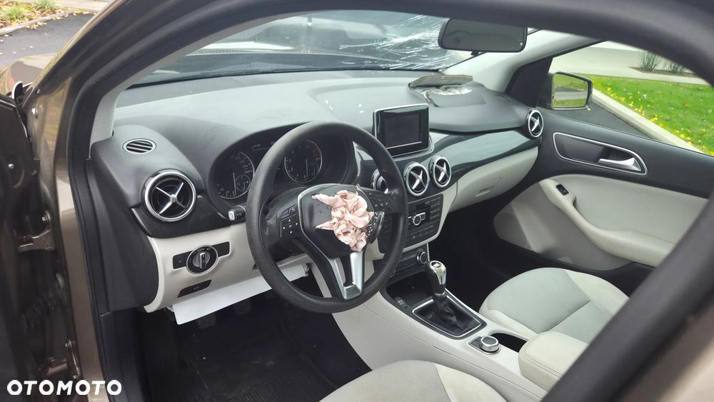 Mercedes-Benz Klasa B 200 (BlueEFFICIENCY) - 5