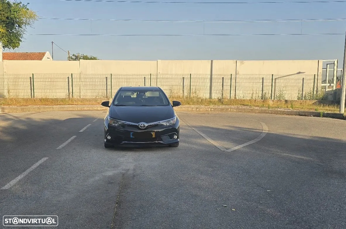 Toyota Auris 1.6 D-4D Comfort+Navi - 2