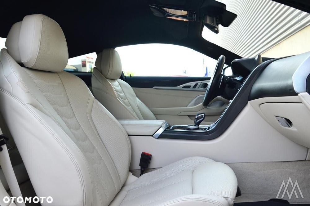 BMW Seria 8 - 20