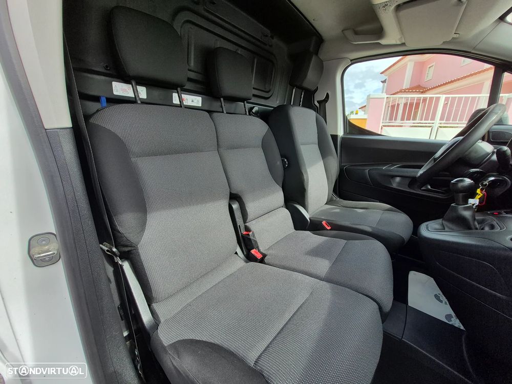 Toyota Proace City - 2020 | GARANTIA | 3 LUG. - 7