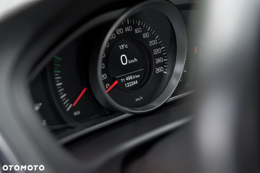 Volvo V40 T2 Kinetic - 20