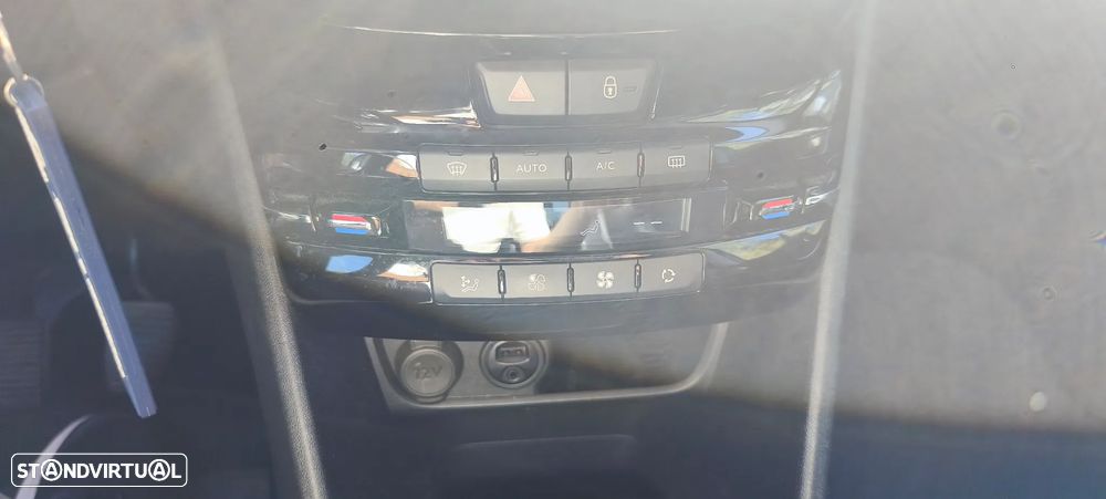 Peugeot 2008 1.4 HDi Active - 19