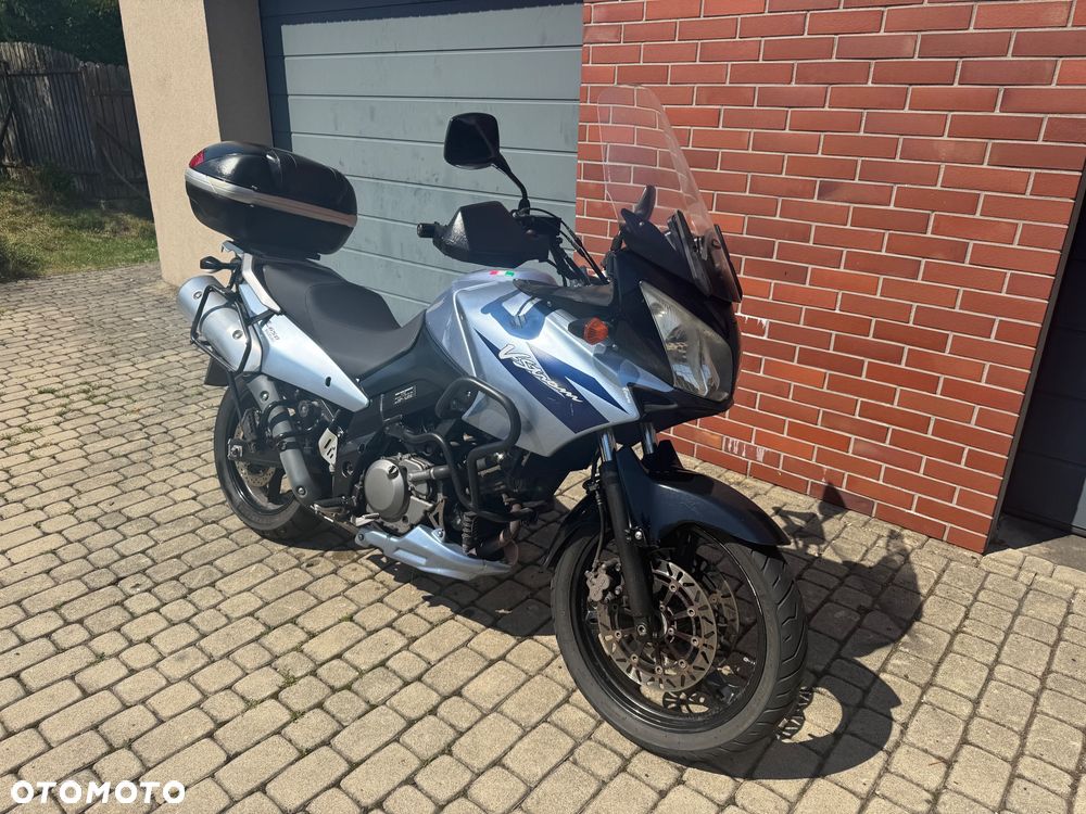 Suzuki V-STROM - 4