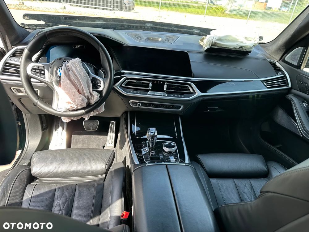 BMW X7 - 10