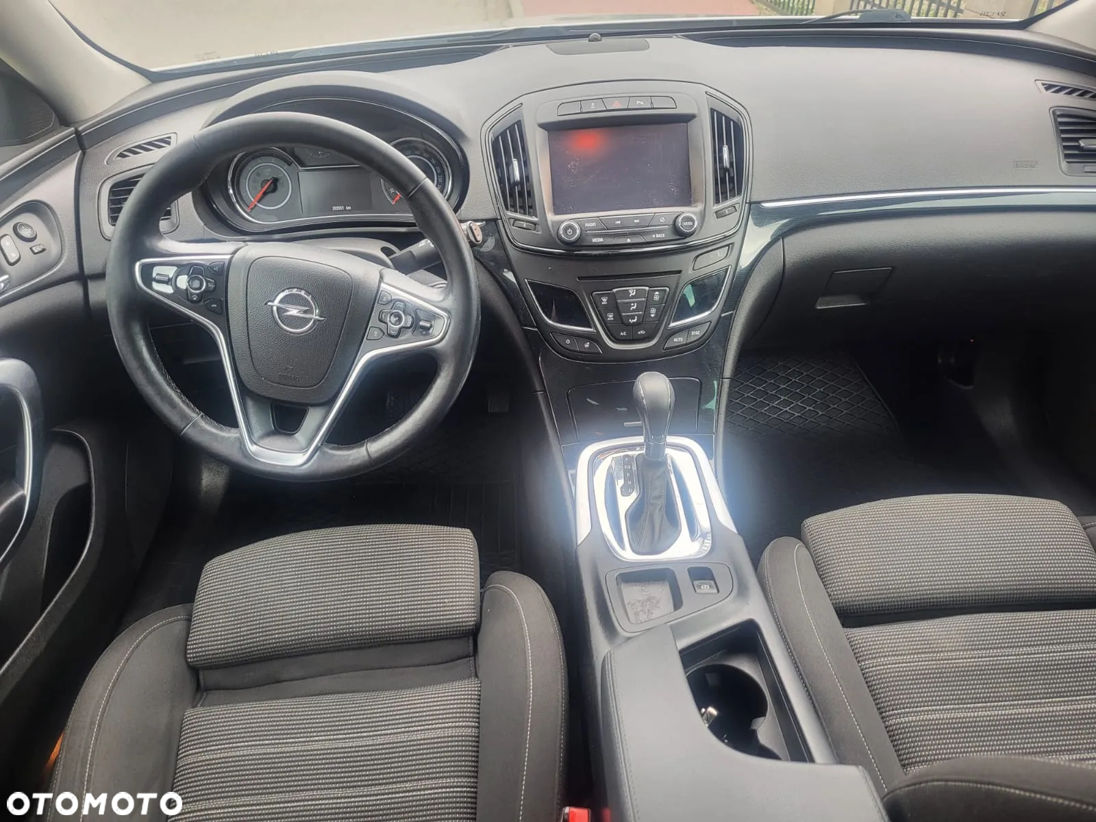 Opel Insignia 2.0 CDTI automatik Business Edition - 16