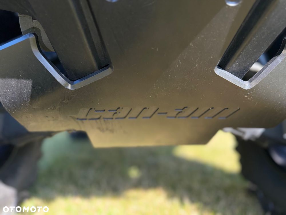 Can-Am Outlander Max - 25