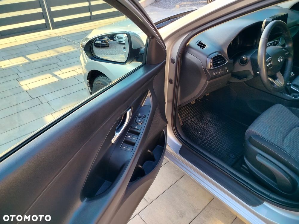 Hyundai i30 1.5 DPI Smart - 12
