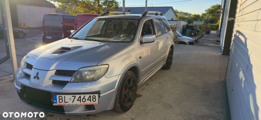 Mitsubishi Outlander 2006 photo 2