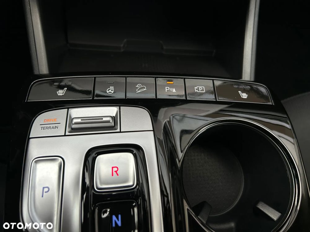 Hyundai Tucson 1.6 T-GDi HEV Executive 4WD - 27