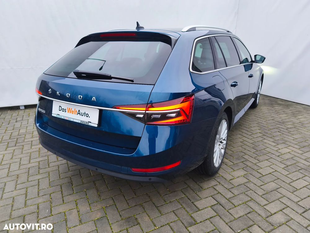 Skoda Superb 2.0 TDI DSG Style - 9