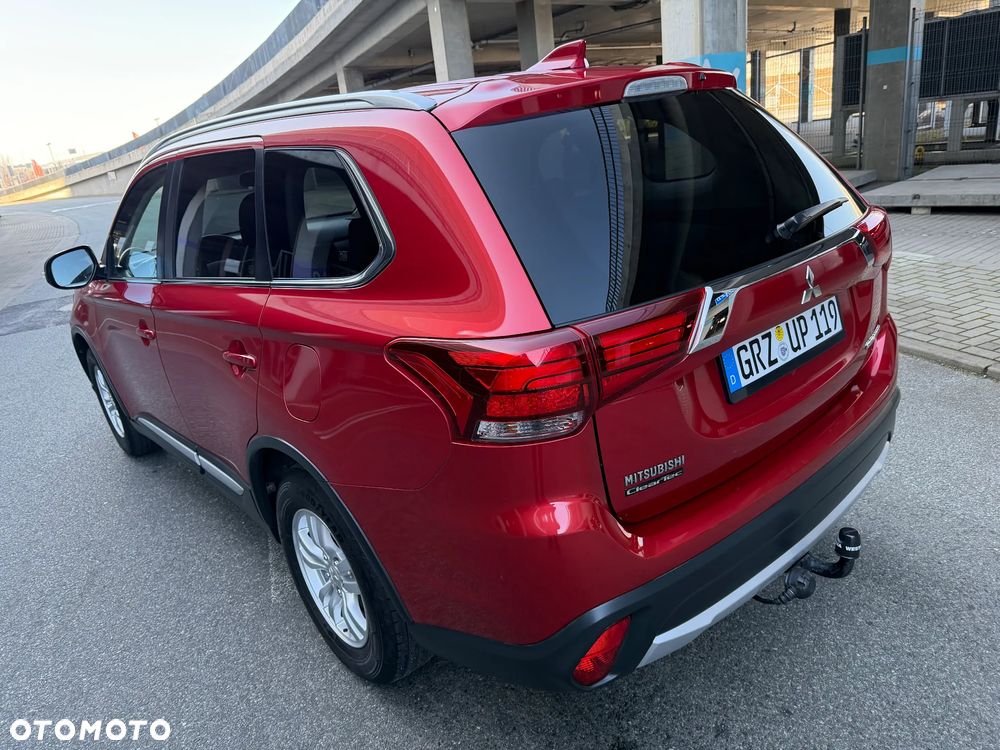 Mitsubishi Outlander 2.0 2WD Diamant - 11