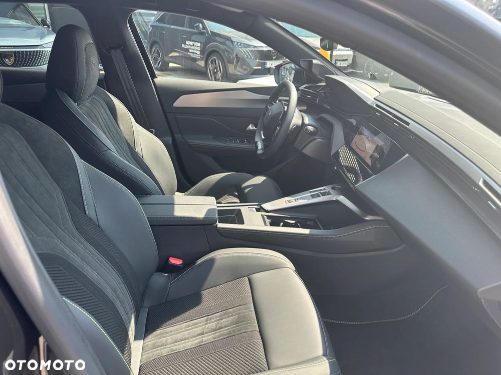 Peugeot 408 1.2 PureTech mHEV GT S&S e-DSC6 - 18