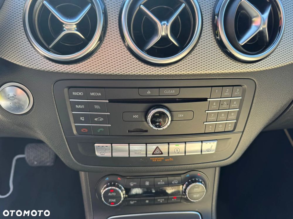 Mercedes-Benz Klasa B 250 4Matic 7G-DCT UrbanStyle Edition - 29