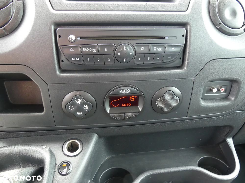 Renault Master - 15