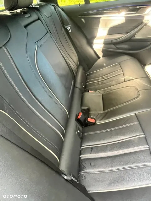 BMW Seria 5 530d Luxury Line sport - 11
