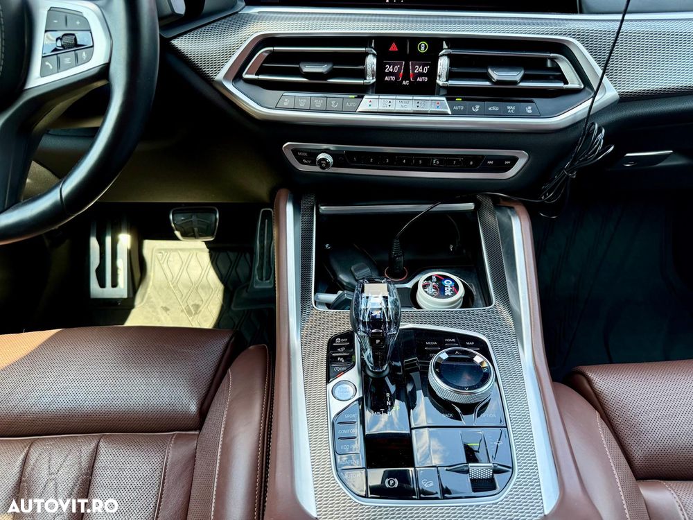 BMW X6 xDrive40i - 26