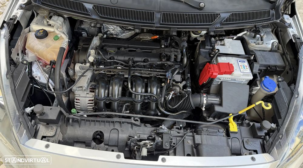 Ford KA+ 1.2 Ti-VCT Ultimate - 28