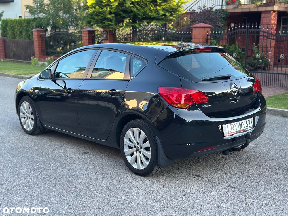 Opel Astra 1.6 Cosmo - 4