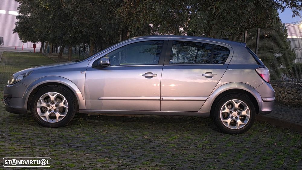 Opel Astra 1.3 CDTI Enjoy EcoFLEX - 8