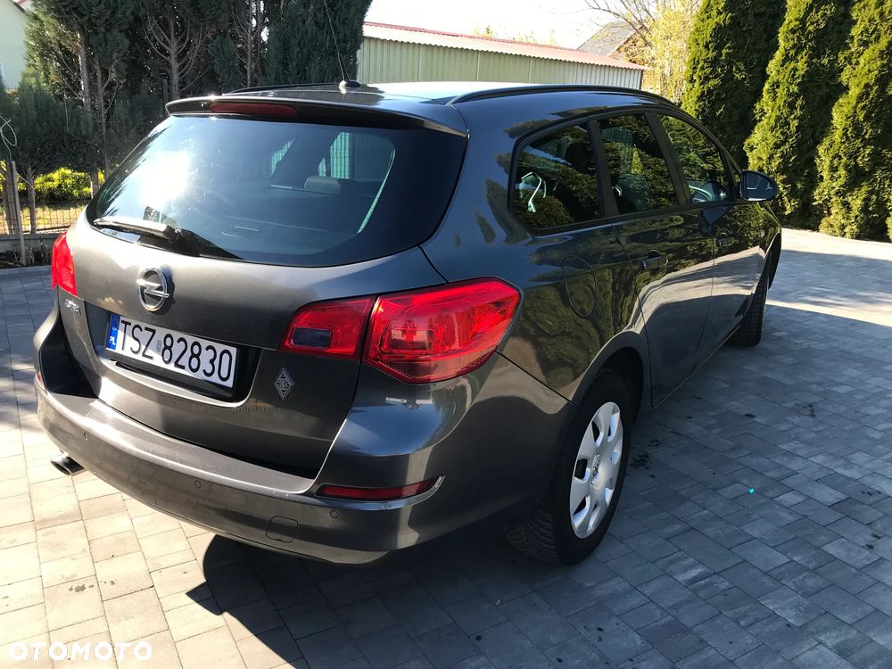Opel Astra 1.4 Turbo Design Edition - 11