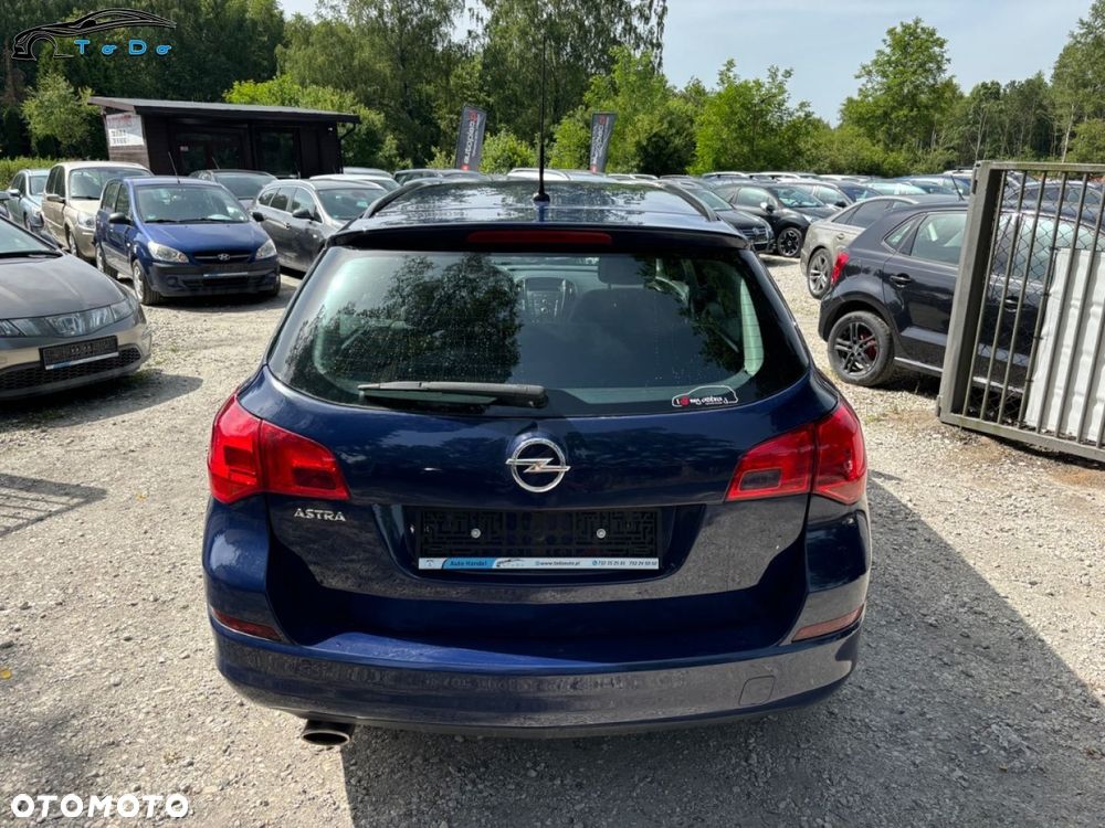 Opel Astra IV 1.4 T Active EU6 - 8