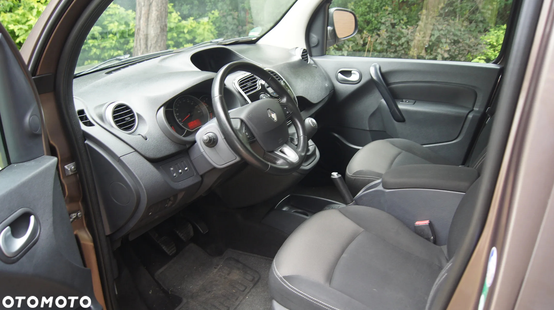 Renault Kangoo 1.5 dCi Energy Limited S&S - 11
