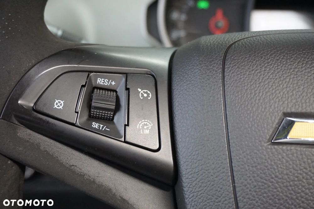 Chevrolet Aveo 1.2 LT - 28