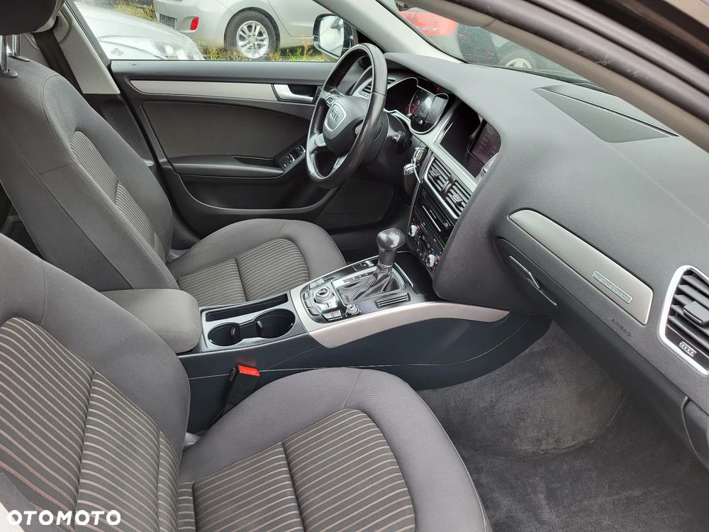 Audi A4 Avant 2.0 TFSI quattro S tronic Ambiente - 22