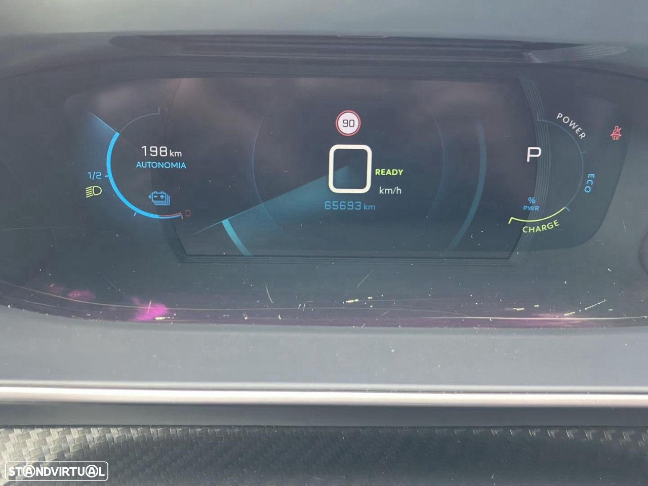 Peugeot e-2008 50 kWh GT - 15