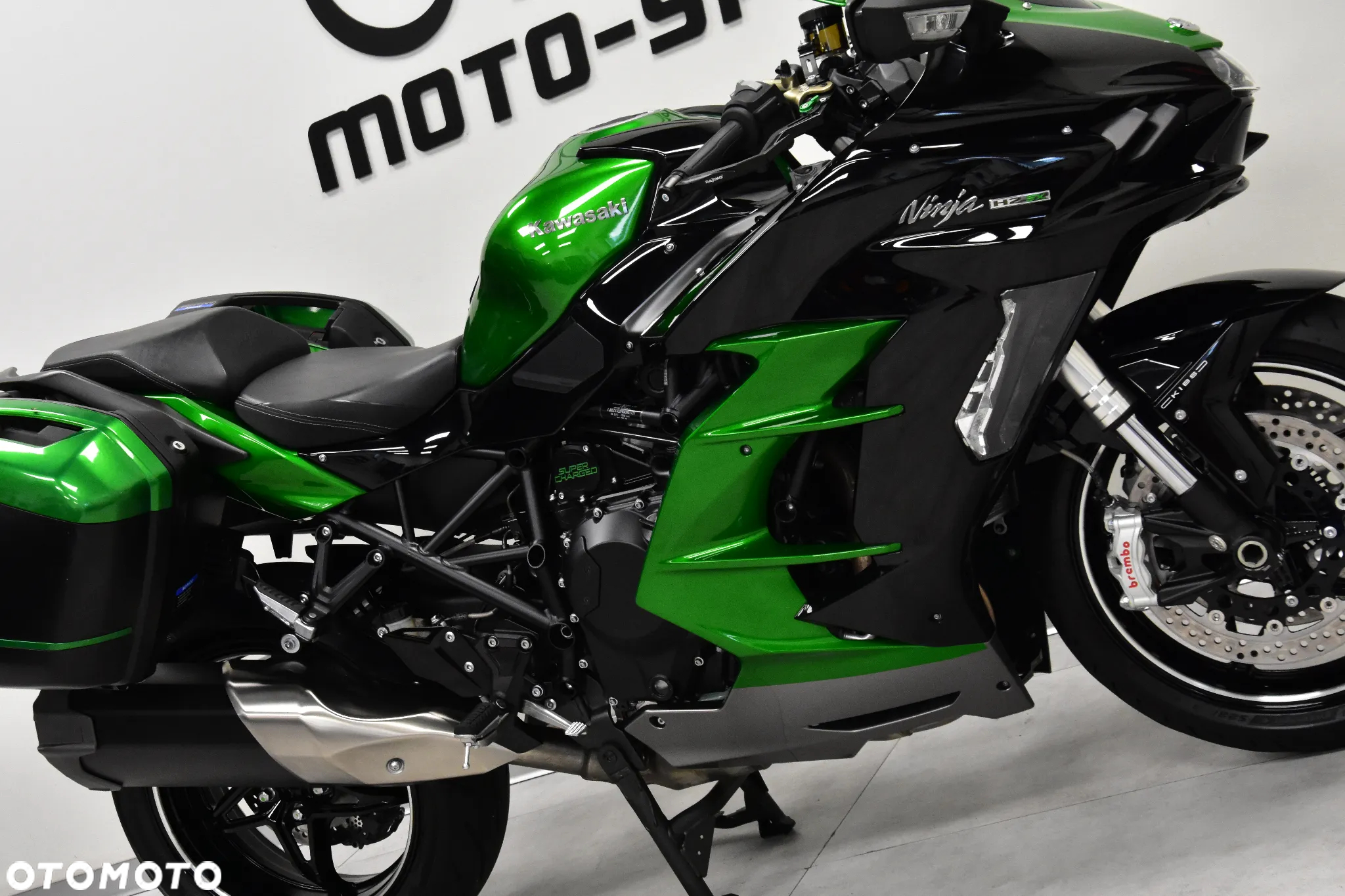 Kawasaki Ninja H2 SX - 11