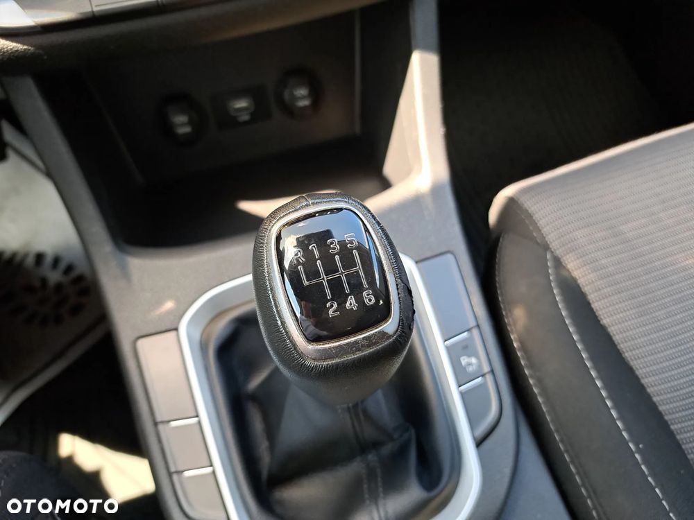 Hyundai i30 1.5 DPI Comfort - 22
