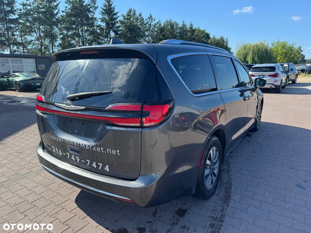 Chrysler Pacifica - 3