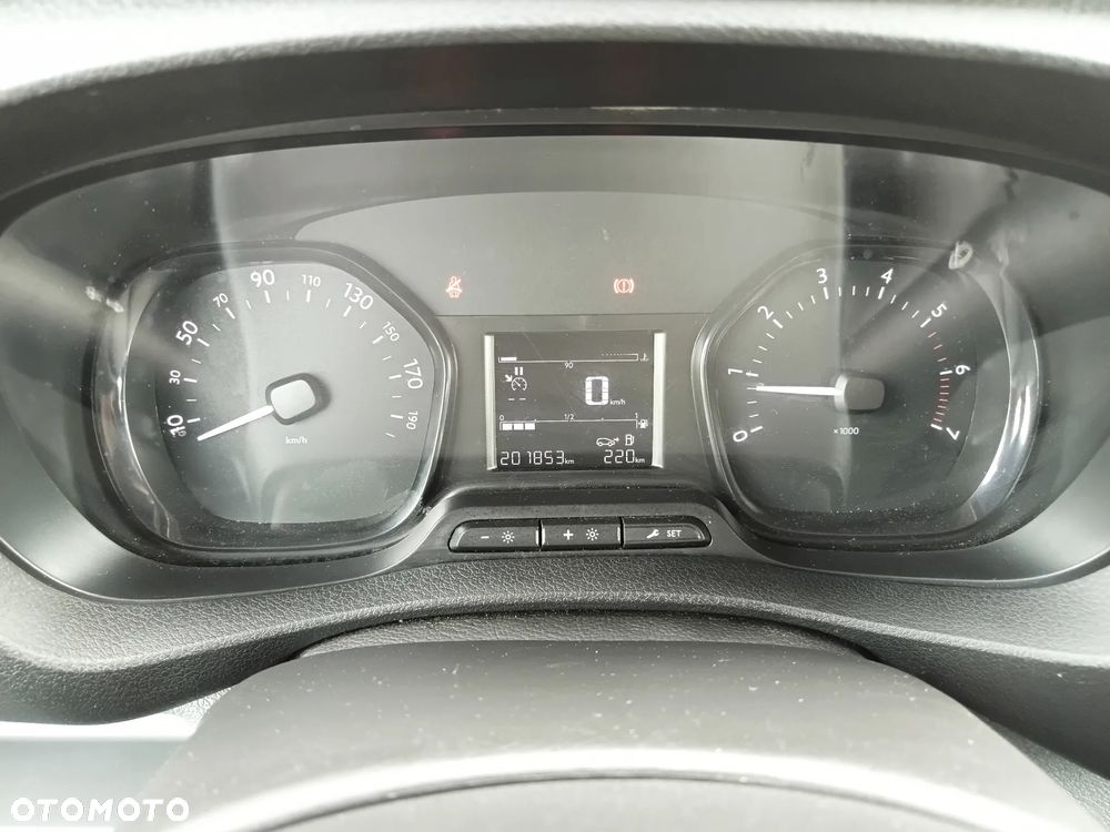 Peugeot Traveller 1.5 BlueHDi Long Business - 31