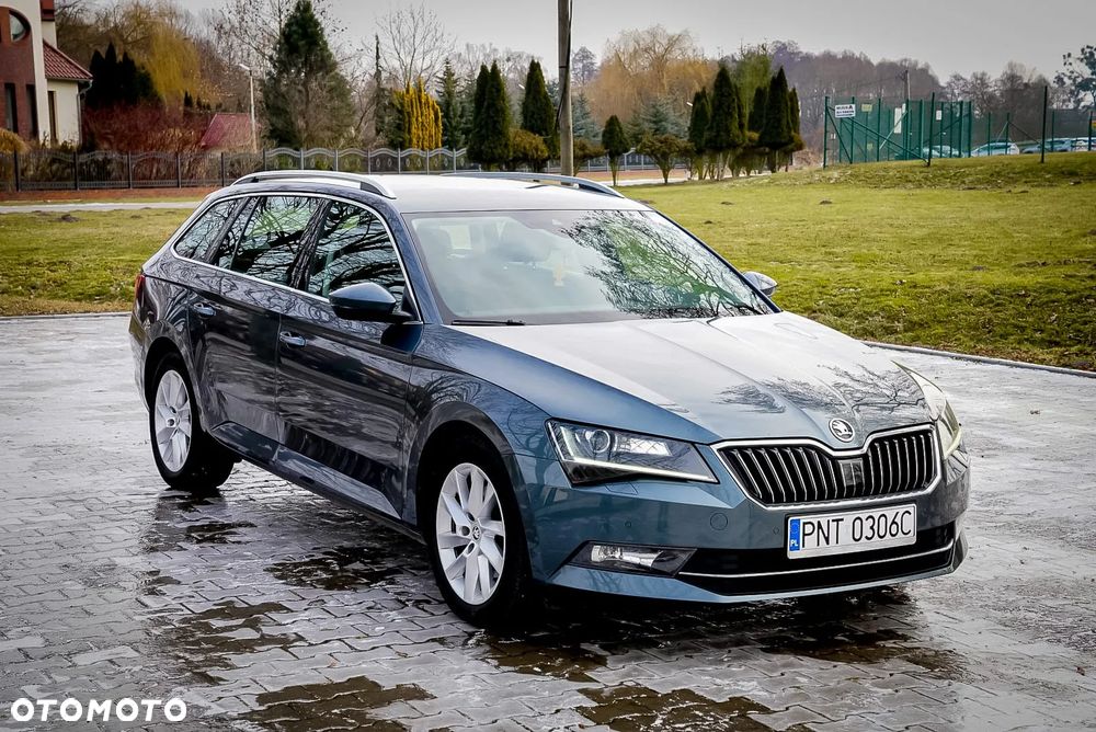 Skoda Superb 2.0 TDI SCR Style DSG - 6