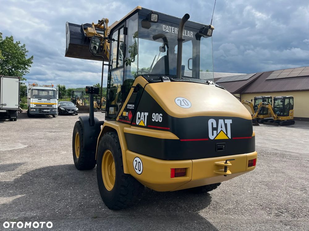 Caterpillar 906 - 5