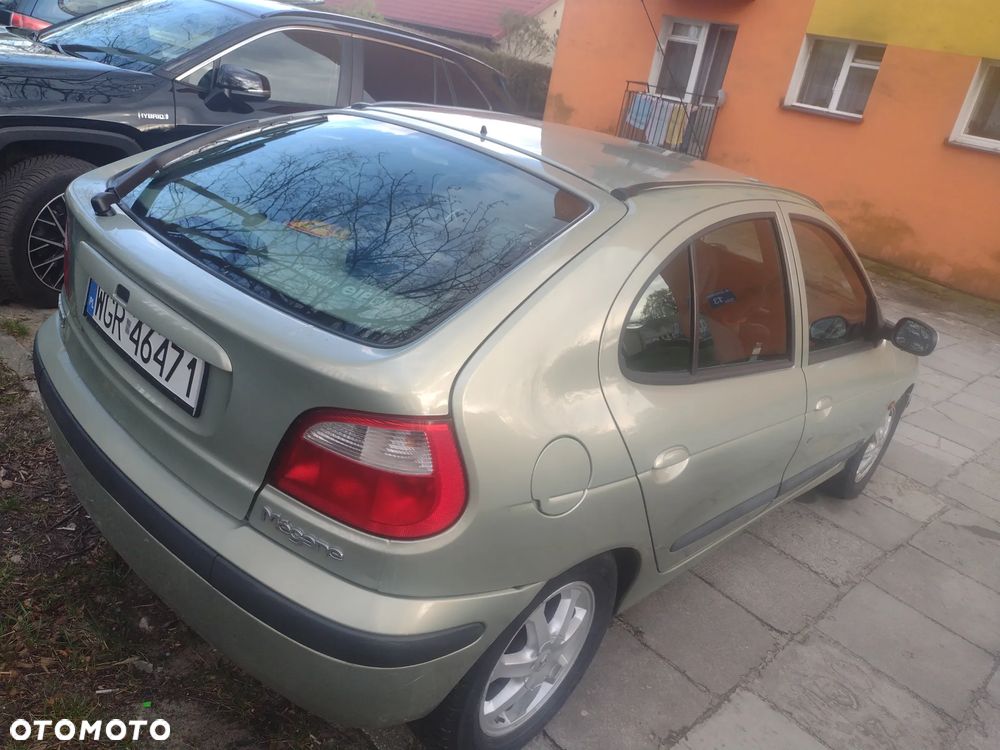 Renault Megane 1.6 - 4
