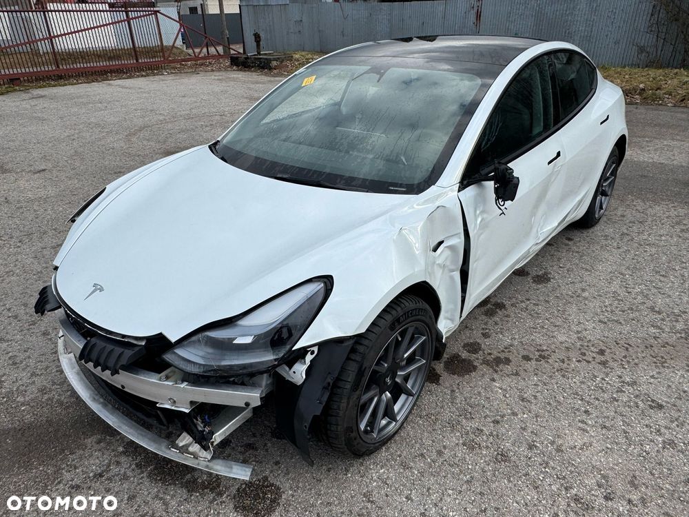 Tesla Model 3 Langstreckenbatterie Allradantrieb Dual Motor - 4