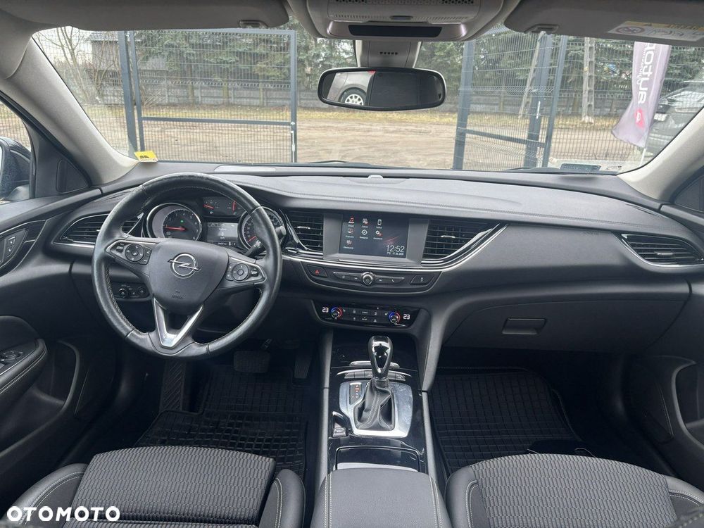 Opel Insignia - 21