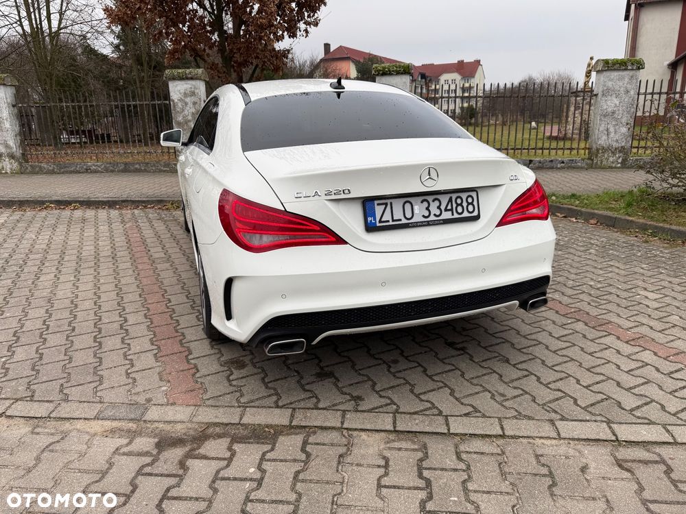 Mercedes-Benz CLA 220 CDI 7G-DCT AMG Line - 2