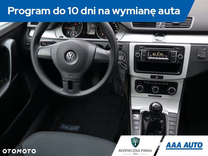 Volkswagen Passat Variant - 9