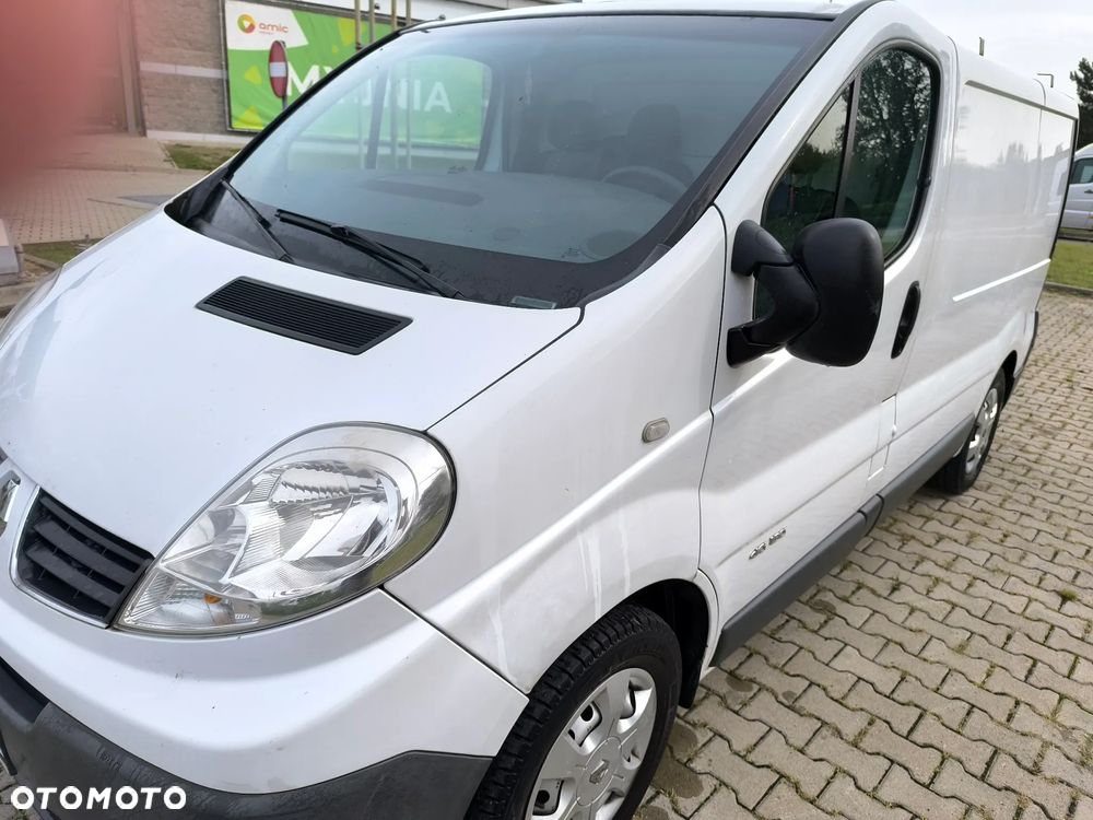 Renault Trafic - 12