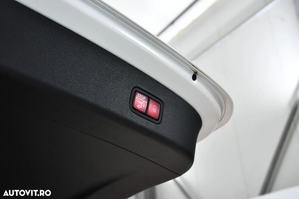 Mercedes-Benz GLC 300 4MATIC MHEV - 37