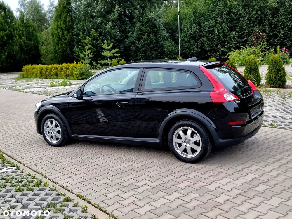 Volvo C30 2.0 Momentum Euro5 - 17