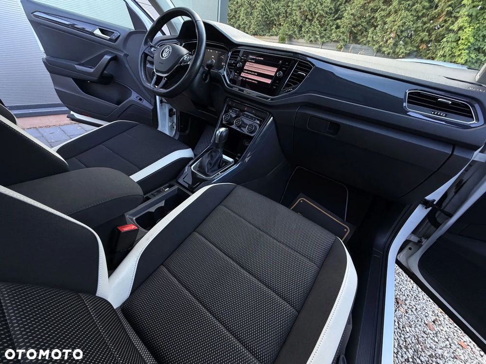 Volkswagen T-Roc - 15