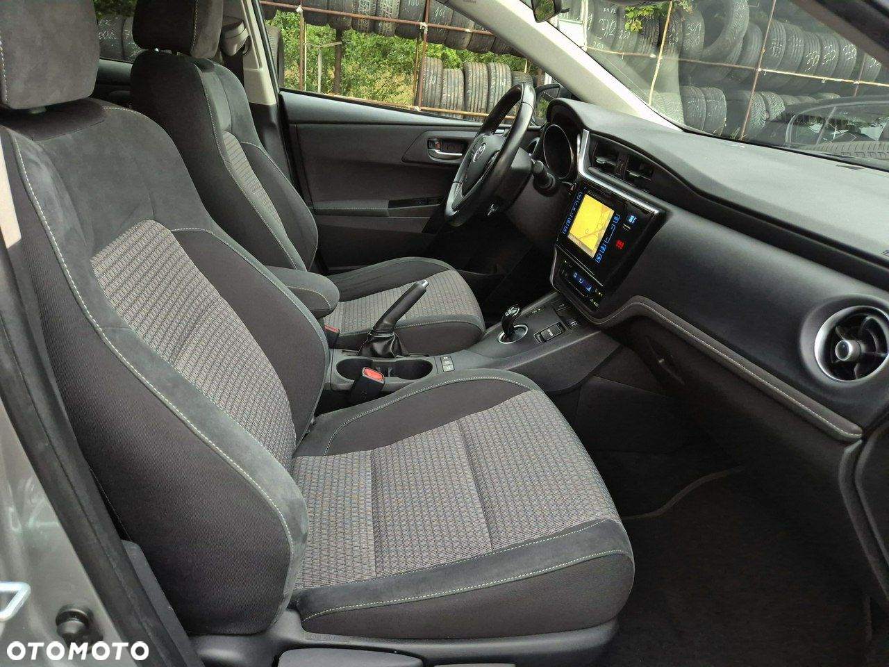 Toyota Auris - 28
