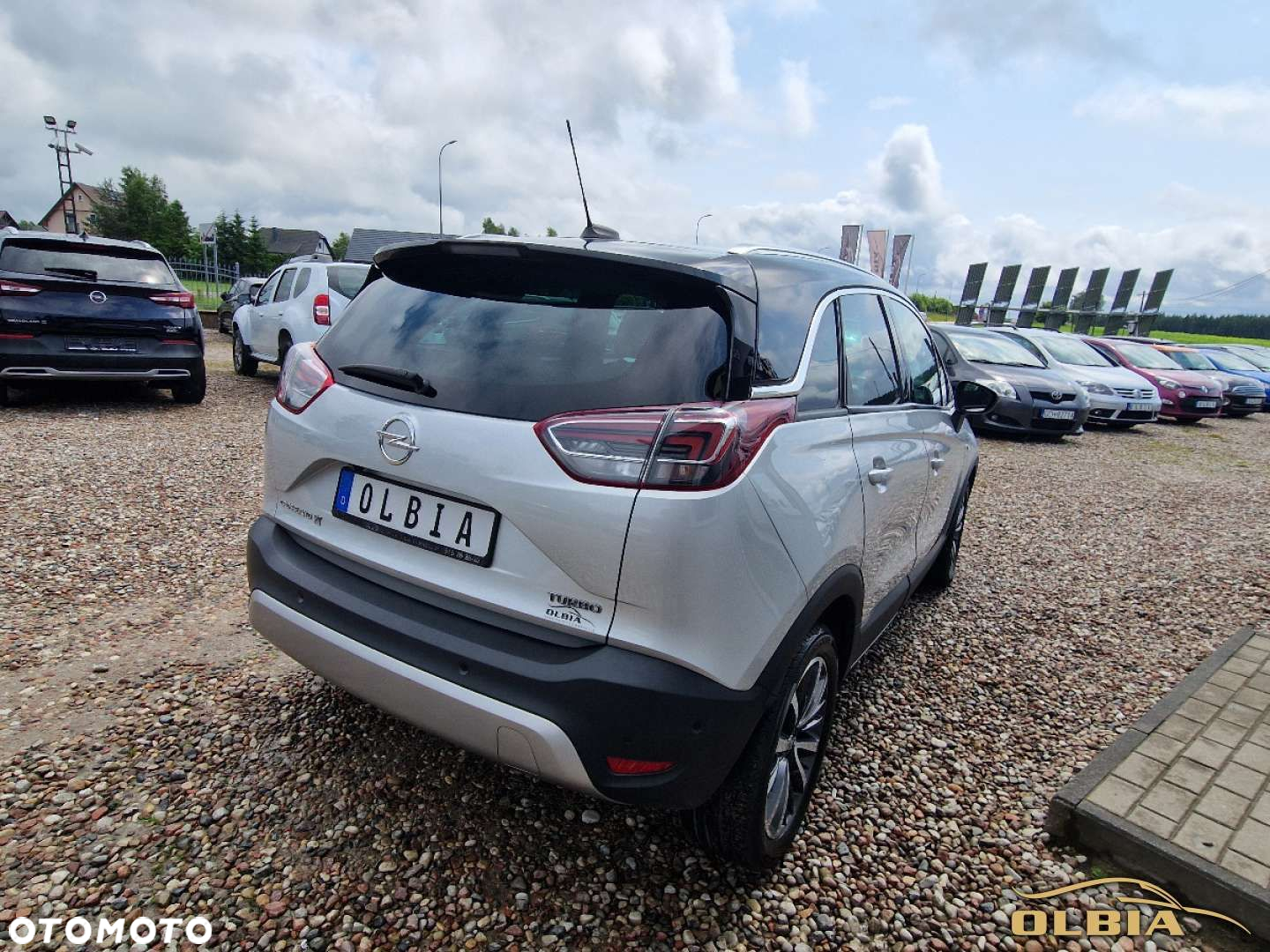 Opel Crossland X - 11